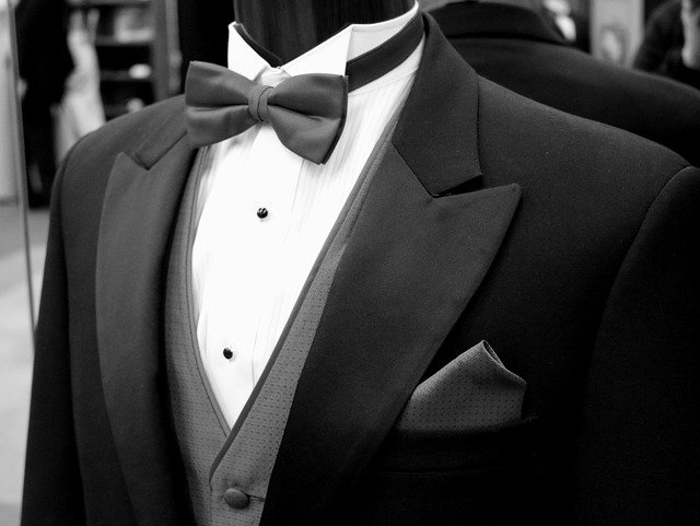 oblek na svatbu.jpg